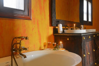 Deluxe bathroom
