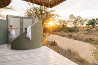 Outside shower 