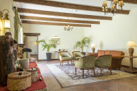 Lounge area