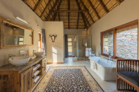 Luxury room bathroom