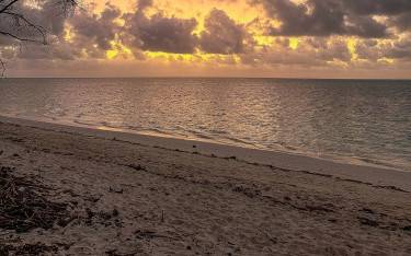 Thumbnail of Sunrise over the ocean