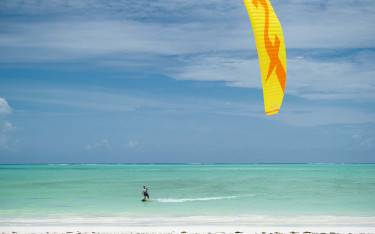 Kitesurfing