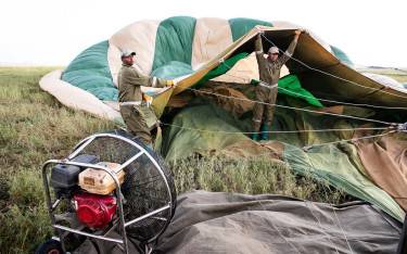 Preparations for a hot-air balloon safari