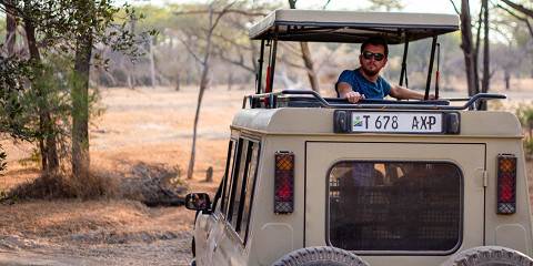 4-Day Mid-Range Tour Lake Manyara, Serengeti, Ngorongoro