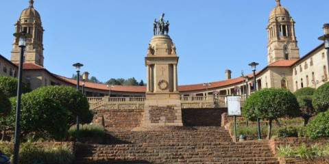 1-Day Pretoria City and Diamond Mine Tour