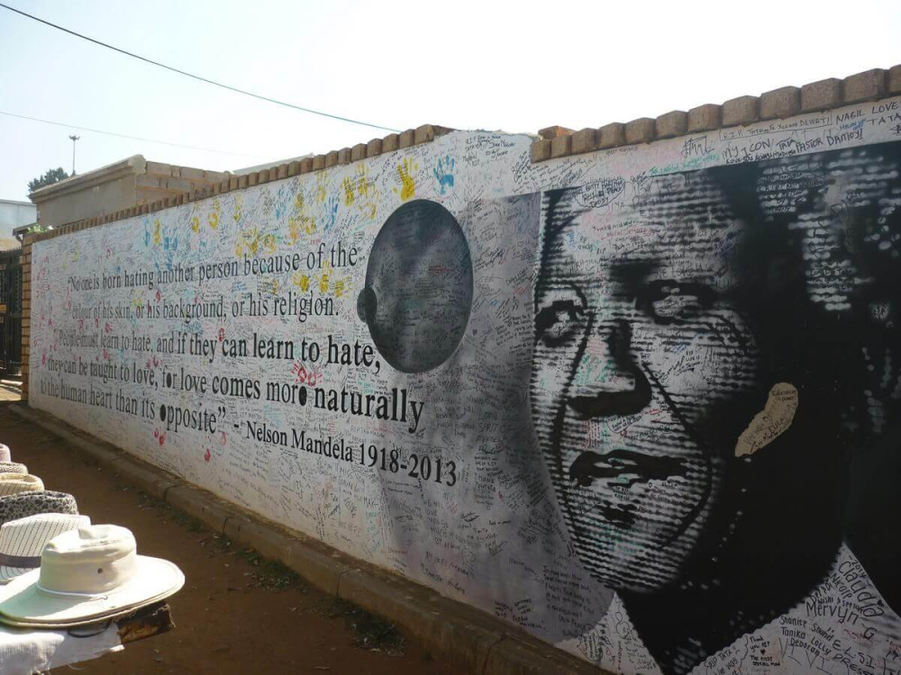 Soweto & Apartheid Museum Tour + Traditional Lunch